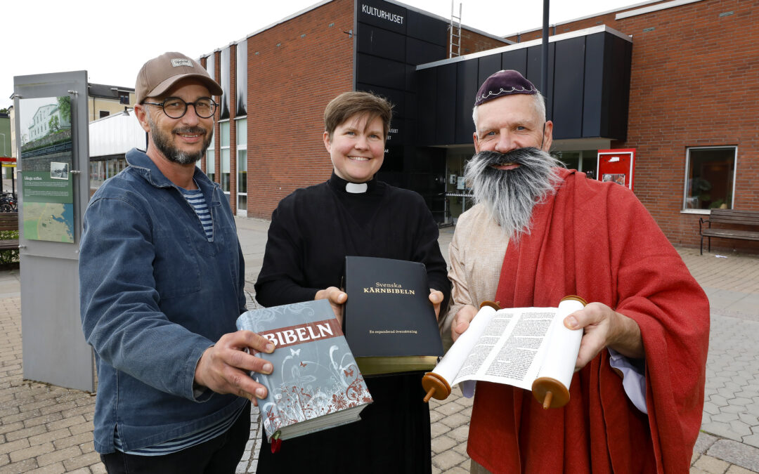 Guldläge att dela Bibeln i höst
